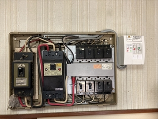 千葉県柏市 換気扇2カ所＋分電盤交換工事2