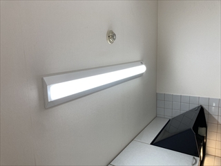 千葉県柏市 家庭用キッチン照明交換工事2