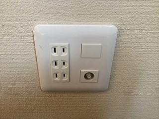 千葉県柏市 家庭用分コンセント交換工事2