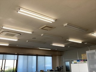 茨城県つくば市 オフィス用照明交換工事1