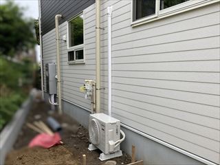 千葉県流山市 家庭用エアコン＋アンテナ設置工事5