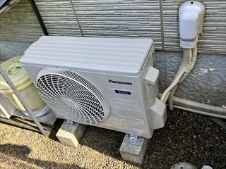 茨城県取手市　家庭用エアコン交換工事7