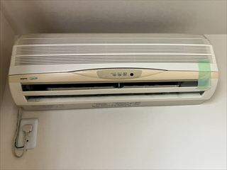 茨城県取手市　家庭用エアコン交換工事1