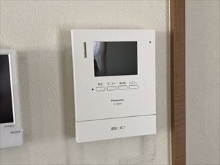 茨城県守谷市　家庭用ドアホン交換工事4