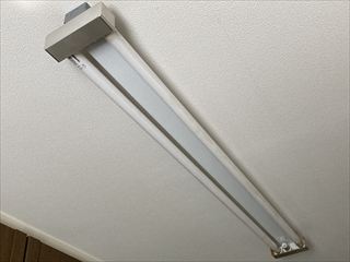 茨城県取手市　家庭用LED化（台所天井、台所手元照明、洗面所）工事5