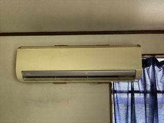 茨城県つくばみらい市　家庭用エアコン交換工事1
