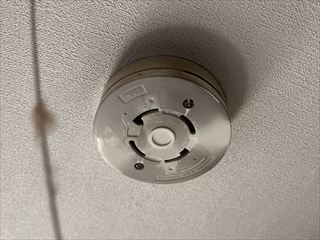 茨城県土浦市　マンション用ガス警報器用台座交換工事