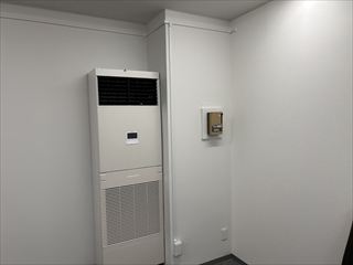 千葉県我孫子市　オフィス用LANケーブル敷設工事