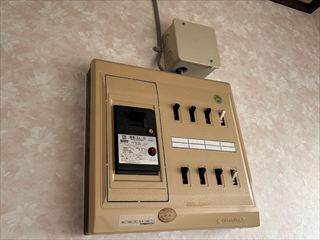 千葉県我孫子市　家庭用分電盤交換・IH用コンセント設置工事