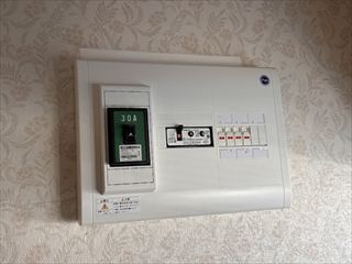 茨城県龍ケ崎市　家庭用分電盤交換工事