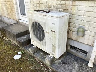 茨城県坂東市　家庭用天井カセット型エアコン交換工事