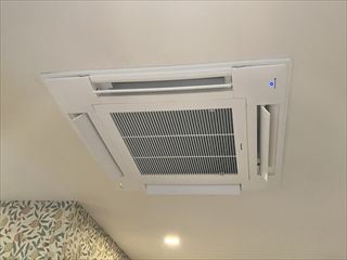 茨城県坂東市　家庭用天井カセット型エアコン交換工事