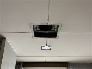 千葉県柏市　オフィス用天井埋込ダクト用換気扇工事
