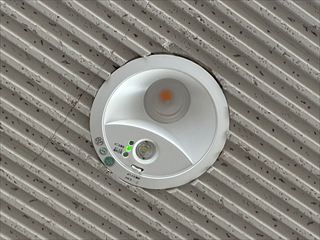 茨城県守谷市　オフィス用非常照明交換工事