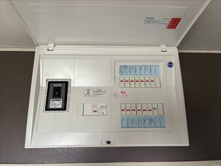 茨城県守谷市　家庭用分電場交換工事
