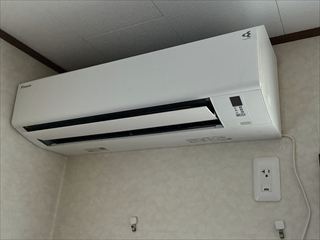 茨城県守谷市　家庭用エアコン交換、分電盤交換、専用回路増設、照明交換工事