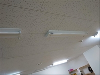 ビル内事務所+非常階段照明　LED化工事｜茨城県・千葉県の施設照明LED化工事は福田電子で
